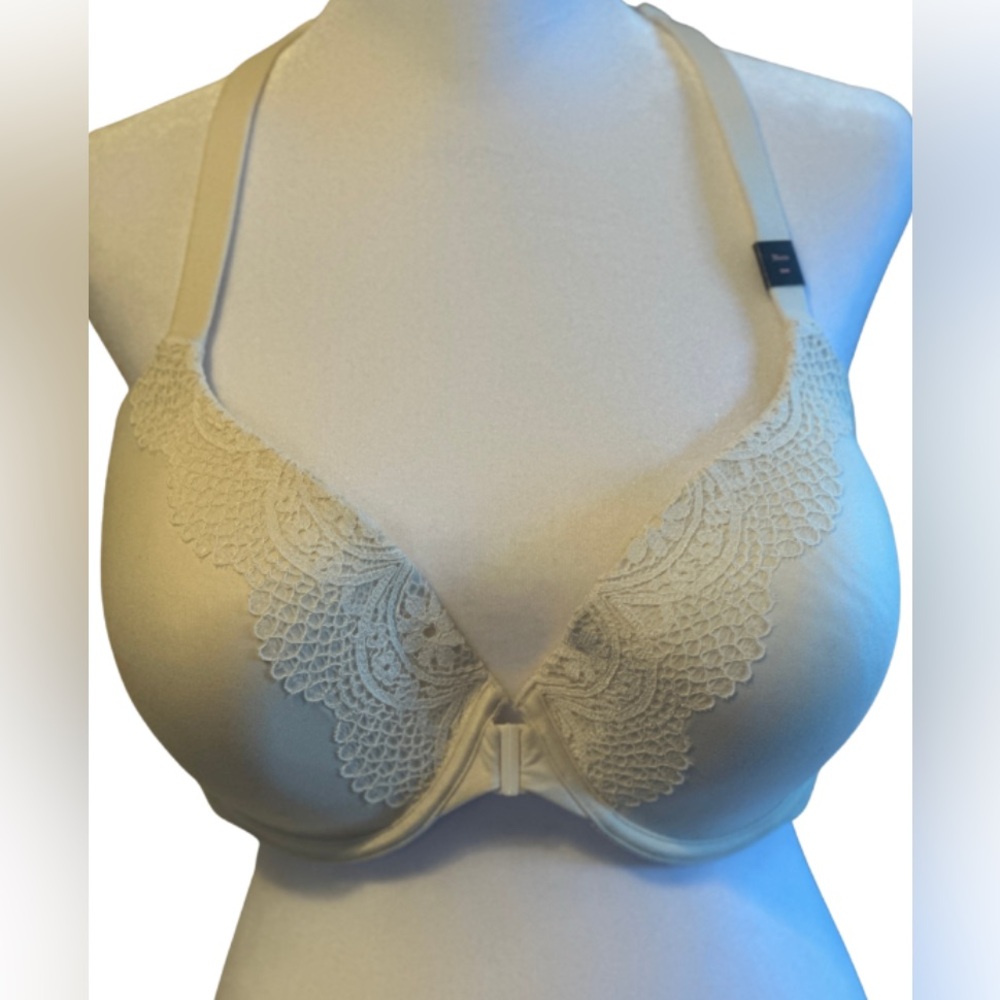 Victoria’s Secret Lace Racerback Front-Close Bra